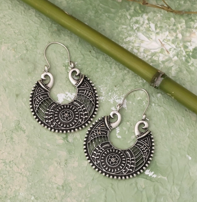 Antique Silver Plated Fligree Oval Circle Earrings