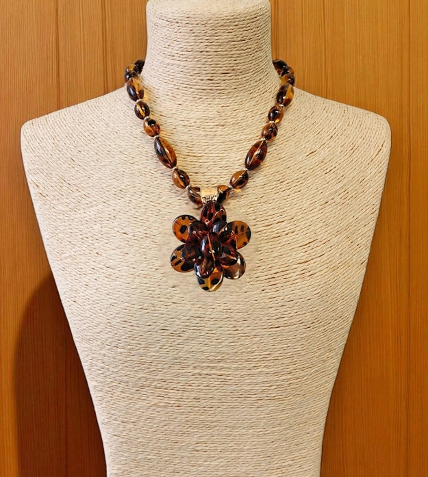 Chunky Tortoise Shell Bead Flower Statement Necklace | Boho