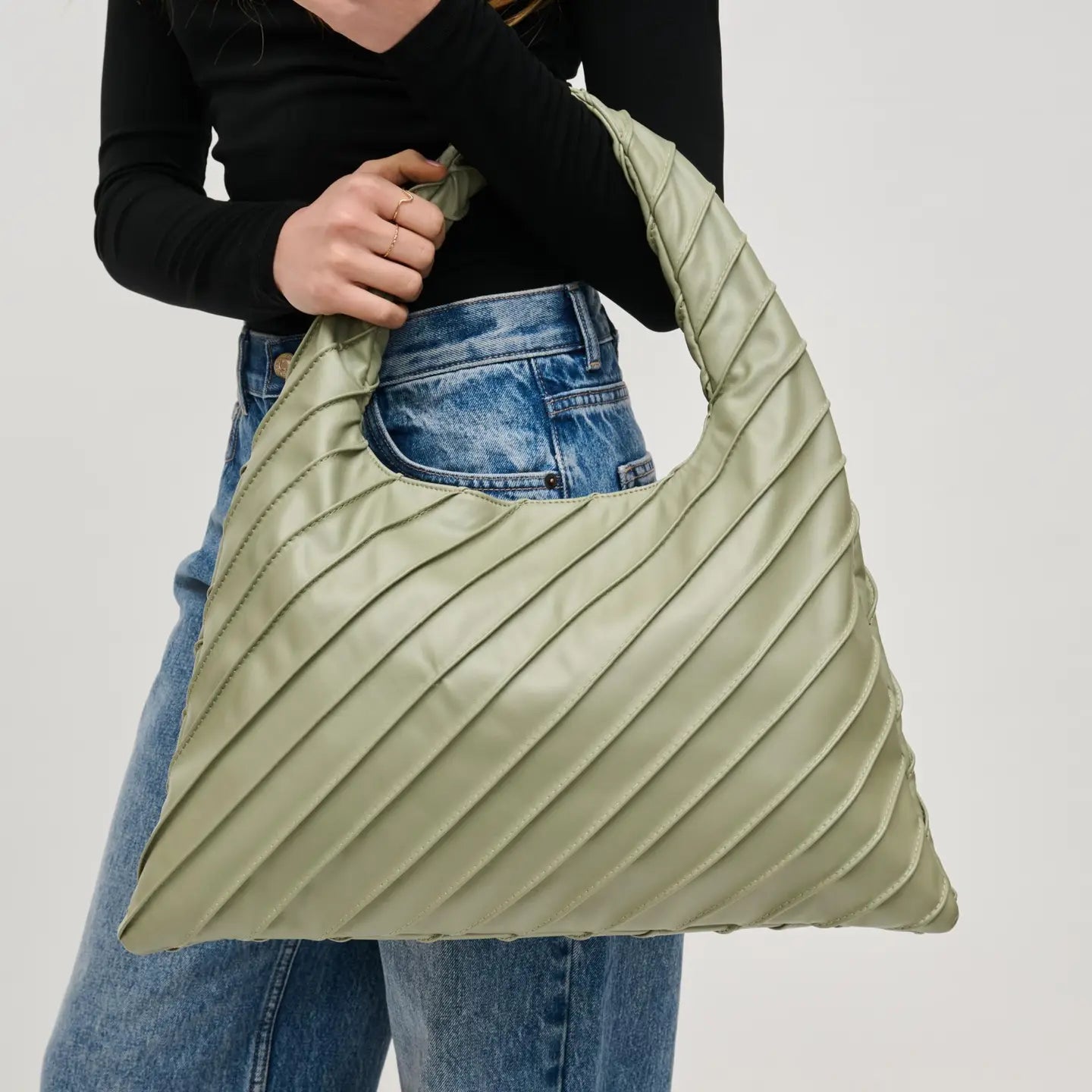 Allie Hobo