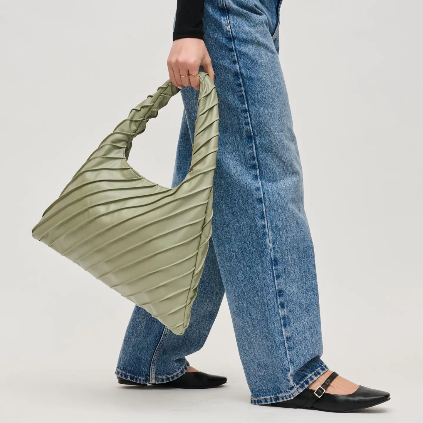 Allie Hobo