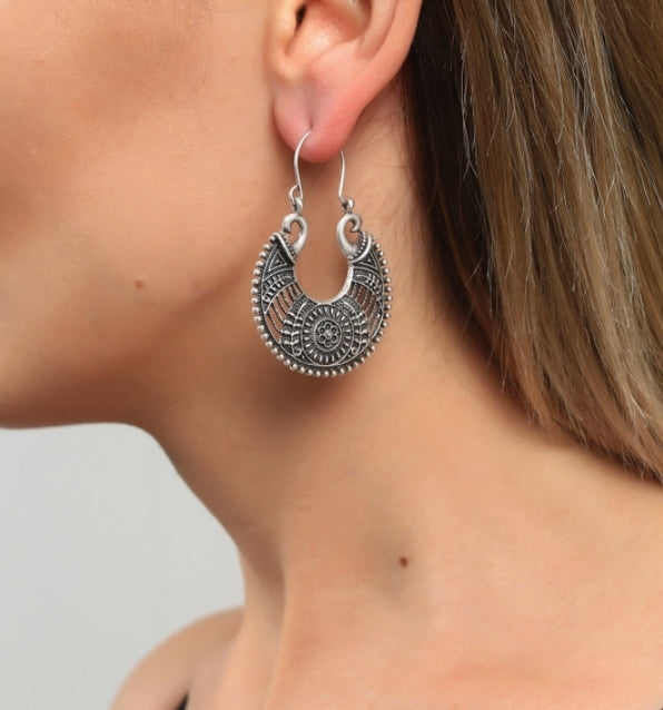 Antique Silver Plated Fligree Oval Circle Earrings